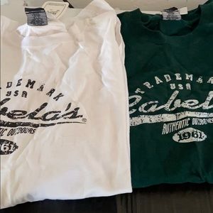 Men’s long sleeve tops and 1 short sleeve top